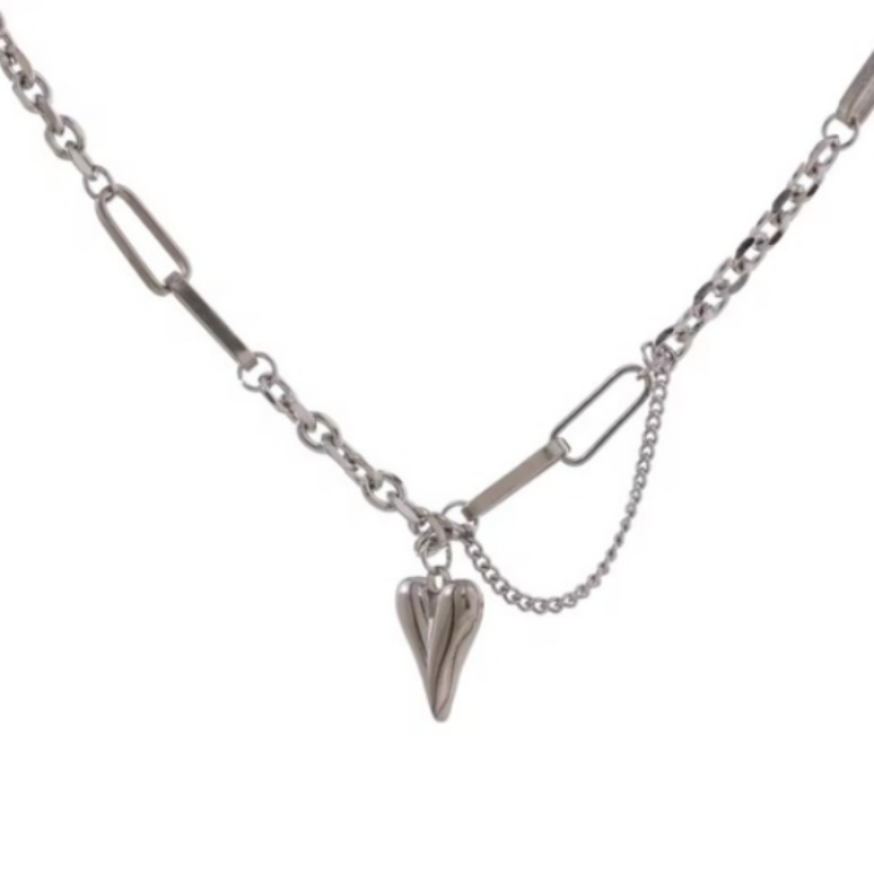 CHOKER CHUNKY Z ZAWIESZKĄ W KSZTAŁCIE SERCA SREBRNY- REBEL QUEEN GRUBY KRÓTKI NASZYJNIK BIŻUTERIA CODZIENNA  MODNA ŁAŃCUCH