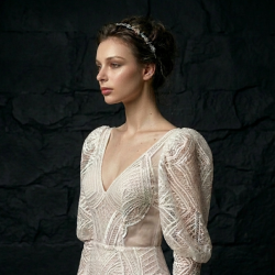 OPASKA Z KRYSZTAŁAMI BIZUTERIA DO WŁOSÓW- THE MOMENT