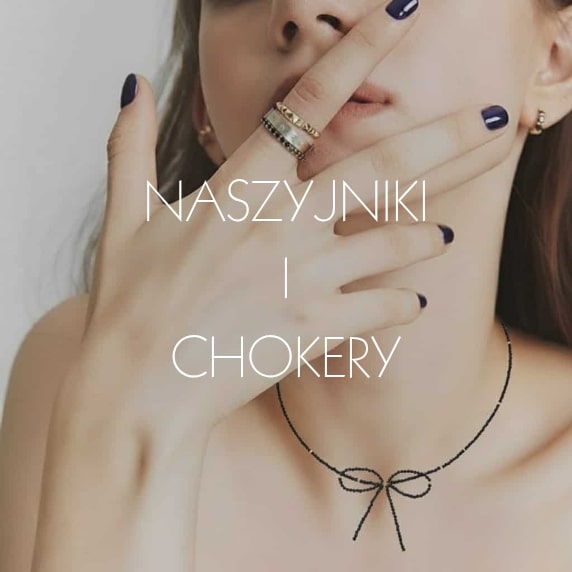 Góry o zachodzie słońca